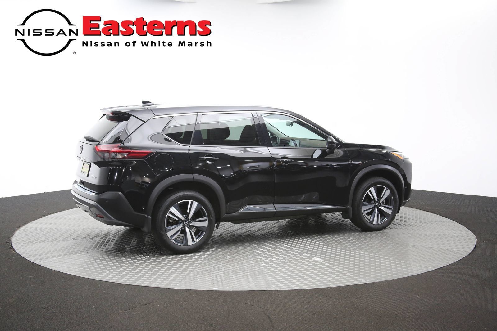 Used 2023 Nissan Rogue SL AWD/4WD image 45