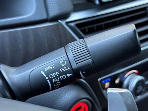Used 2020 Honda Accord Touring image 40