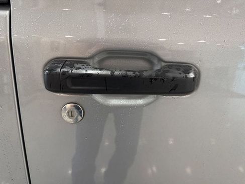 Used 2021 Jeep Wrangler Sport AWD/4WD image 19