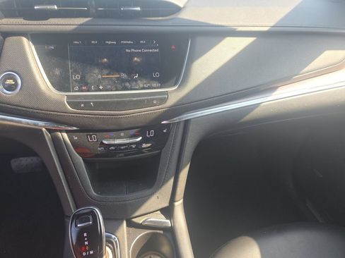Used 2022 Cadillac XT5 Luxury FWD image 6
