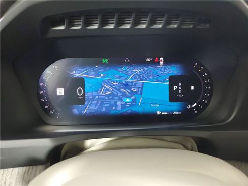 Certified 2025 Volvo XC90 B6 Plus AWD/4WD image 27