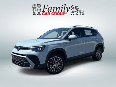 New 2025 Volkswagen Taos SE