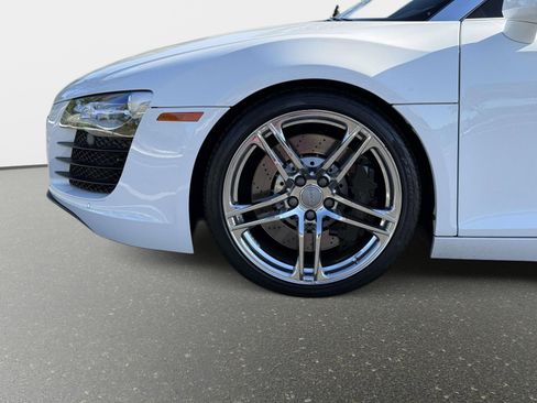 Used 2011 Audi R8 V8 image 15