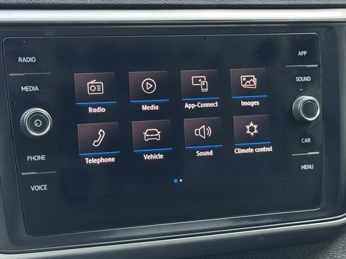 Used 2020 Volkswagen Atlas Cross Sport SE w/ Towing Package AWD/4WD image 40