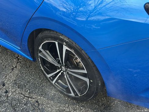 Used 2020 Nissan Sentra SR w/ Premium Package image 9