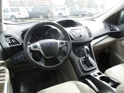 Used 2013 Ford Escape SE image 21