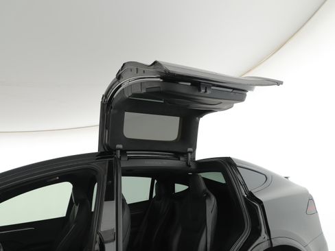 Used 2023 Tesla Model X image 13