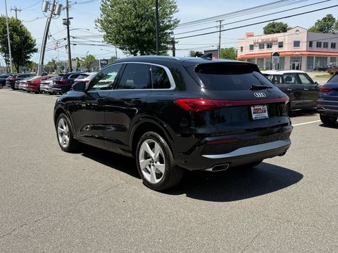 Used 2025 Audi Q5 Premium Plus w/ Premium Plus AWD/4WD image 4
