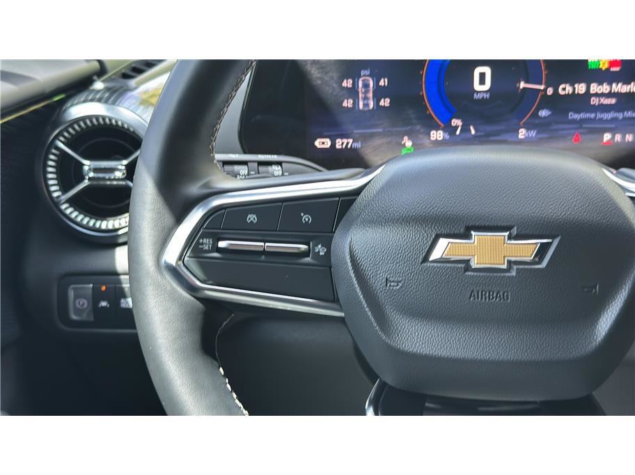 Used 2024 Chevrolet Blazer EV LT AWD/4WD image 27