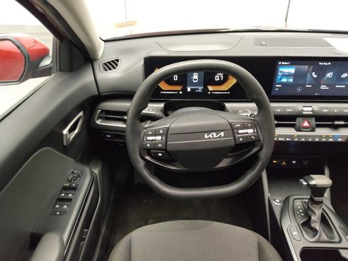Used 2025 Kia K4 FWD image 22