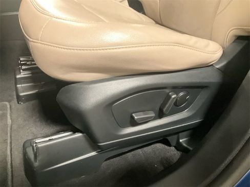 Used 2023 Ford Explorer Limited image 25