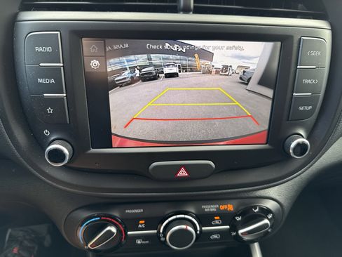 Certified 2025 Kia Soul LX w/ LX Technology Package FWD image 26