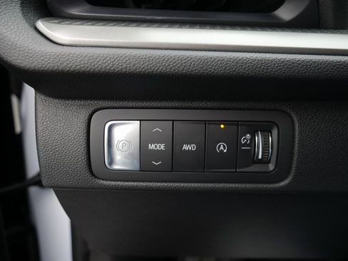 New 2026 Chevrolet Traverse LT w/ LPO, Floor Liner Package image 11