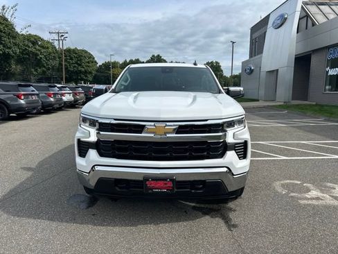 Used 2023 Chevrolet Silverado 1500 LT AWD/4WD image 2