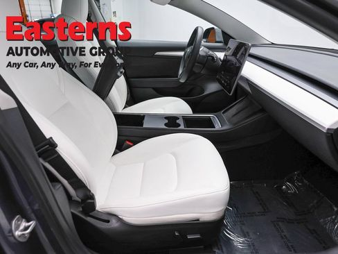 Used 2023 Tesla Model 3 Standard Range RWD image 18