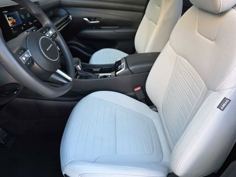 Used 2025 Hyundai Santa Cruz SE image 15