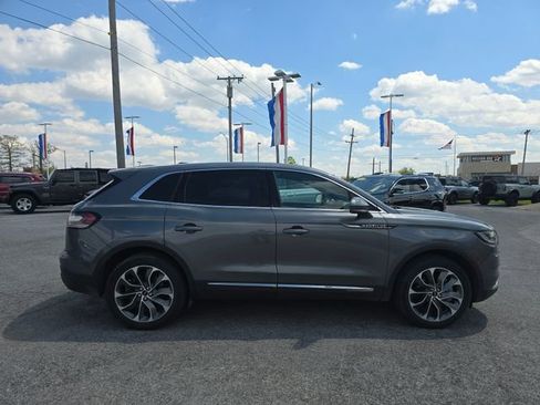 Used 2023 Lincoln Nautilus Reserve w/ Equipment Group 201A AWD/4WD image 3