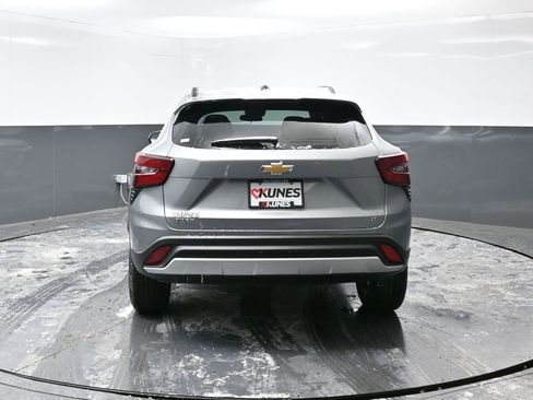 New 2026 Chevrolet Trax LT image 10