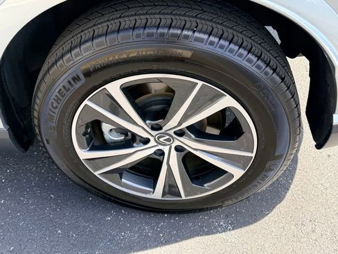 Certified 2025 Lexus RX 350 FWD w/ Technology Package image 9