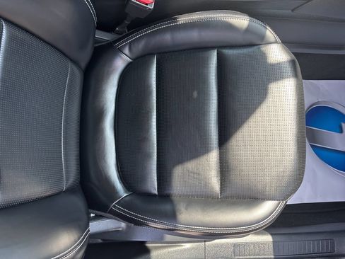 Used 2024 Ford Escape Platinum AWD/4WD image 46