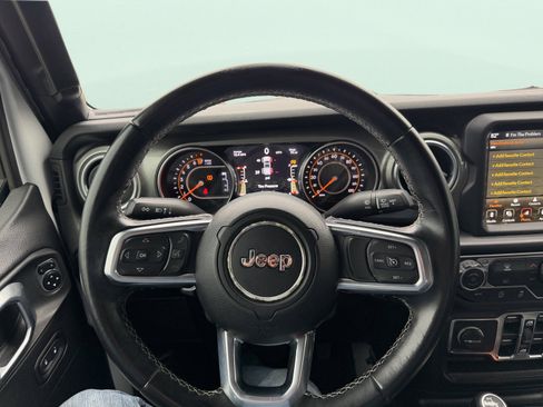 Used 2020 Jeep Gladiator Overland image 61