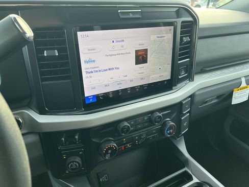 New 2026 Ford F250 XLT w/ XLT Premium Package image 29