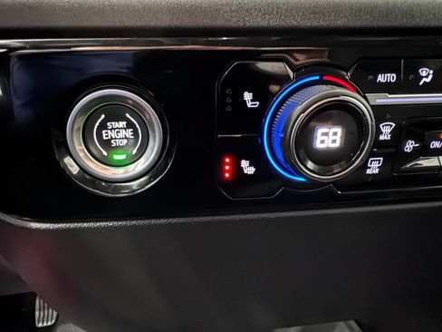 Certified 2023 Chevrolet Silverado 1500 LT AWD/4WD image 23