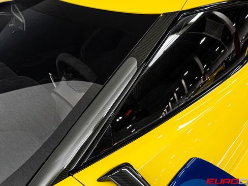 Used 2020 Ford GT Carbon Series RWD image 22