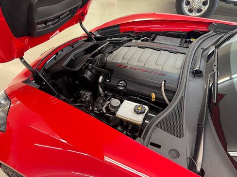 Used 2019 Chevrolet Corvette Stingray Convertible w/ 2LT Preferred Equipment Group RWD image 22