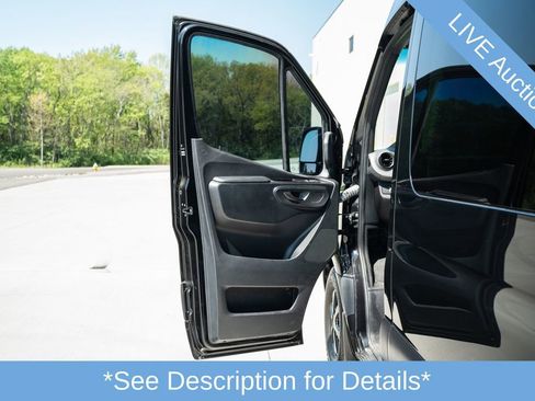 Used 2022 Mercedes-Benz Sprinter 2500 w/ Parking Package image 20