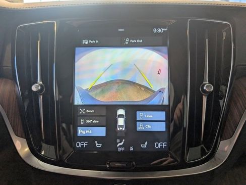 Used 2019 Volvo S60 T8 Inscription image 20