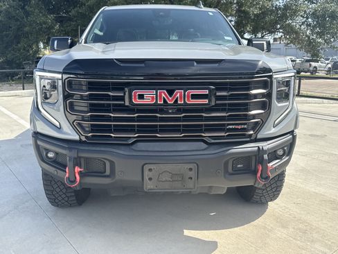 Used 2024 GMC Sierra 1500 AT4X AWD/4WD image 17