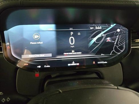 New 2025 Land Rover Range Rover SE image 21