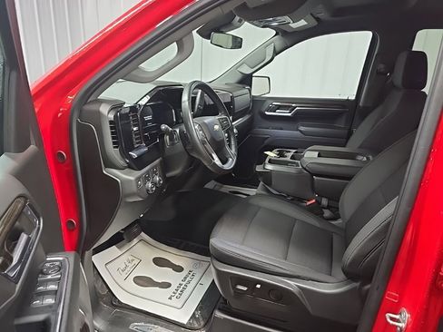 Used 2024 Chevrolet Silverado 1500 LT image 28