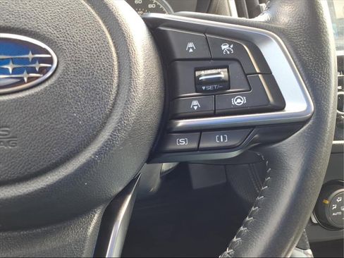 Used 2023 Subaru Forester Premium image 28