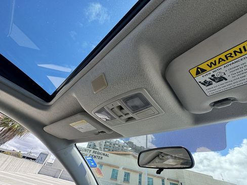 Used 2011 MAZDA MAZDA3 i Touring image 10