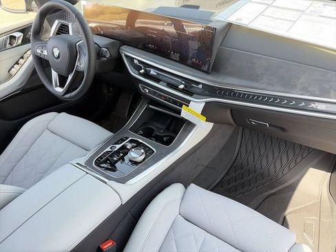 Used 2026 BMW X5 xDrive40i w/ Executive Package AWD/4WD image 12