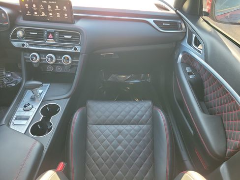 Used 2022 Genesis G70 3.3T w/ Sport Prestige Package image 15