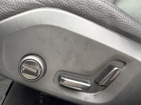 Used 2022 Volvo V60 T5 Cross Country w/ Advanced Package image 19