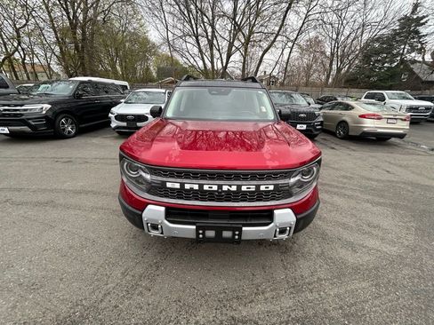 Used 2025 Ford Bronco Sport Badlands AWD/4WD image 2
