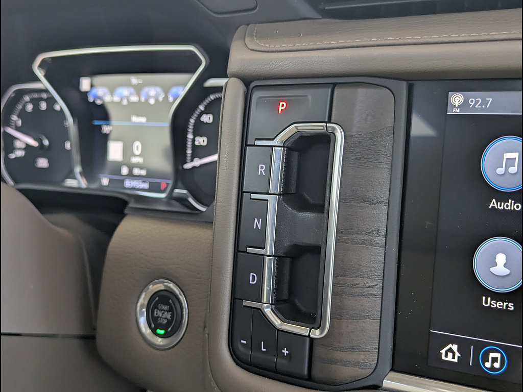 Used 2021 GMC Yukon Denali w/ Denali Premium Package AWD/4WD image 34
