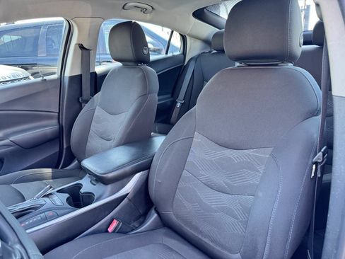 Used 2019 Chevrolet Volt LT FWD image 38