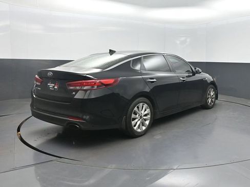 Used 2018 Kia Optima S FWD image 29