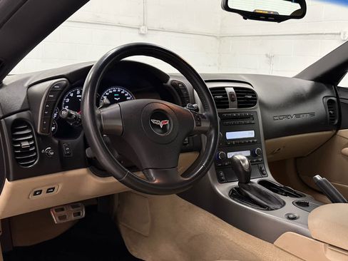Used 2007 Chevrolet Corvette Convertible w/ Preferred Equipment Group image 17