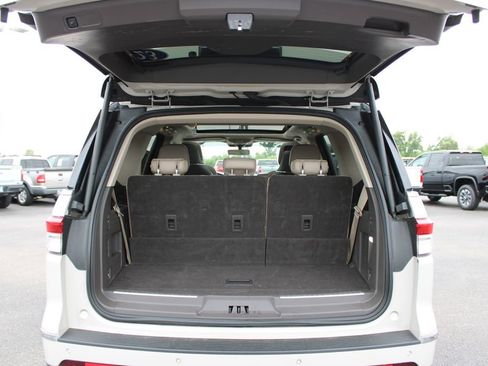 Used 2023 Lincoln Navigator Reserve RWD image 14