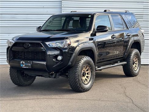 Used 2019 Toyota 4Runner SR5 Premium image 6