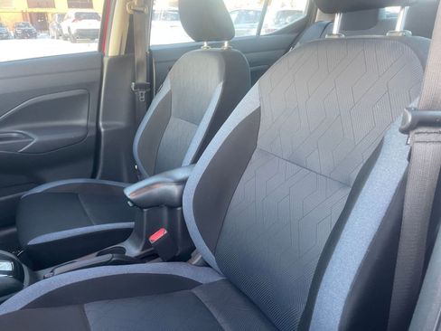 Used 2025 Nissan Versa SV image 35