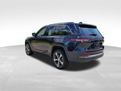 Used 2022 Jeep Grand Cherokee Limited 4xe AWD/4WD image 4