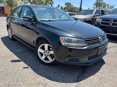 Used 2013 Volkswagen Jetta TDI FWD image 4