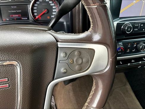 Used 2015 GMC Sierra 1500 SLE w/ SLE Value Package AWD/4WD image 11